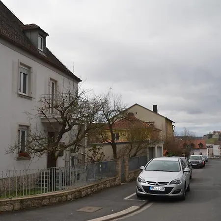 Apartament Avenzio *